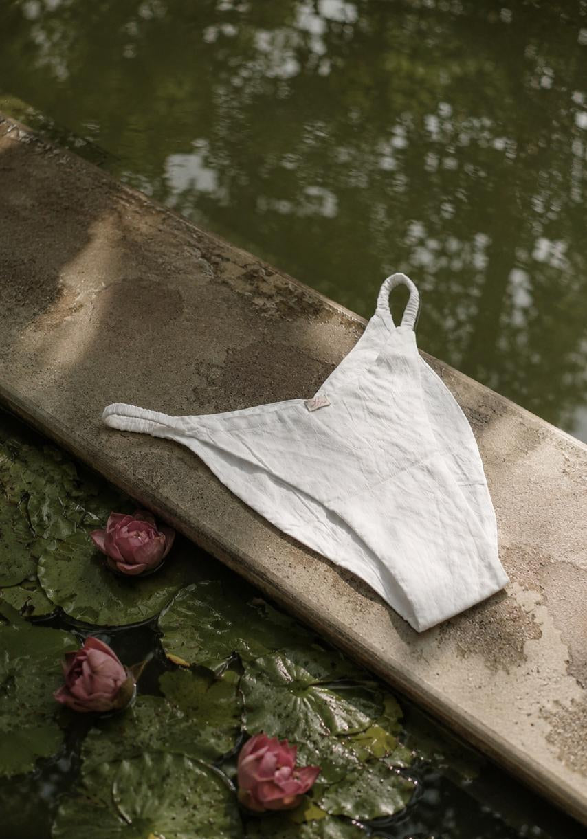 Priyasi Undie